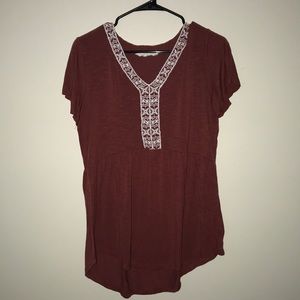 Amaryllis brand Boutique Top in great condition size small burgundy in color